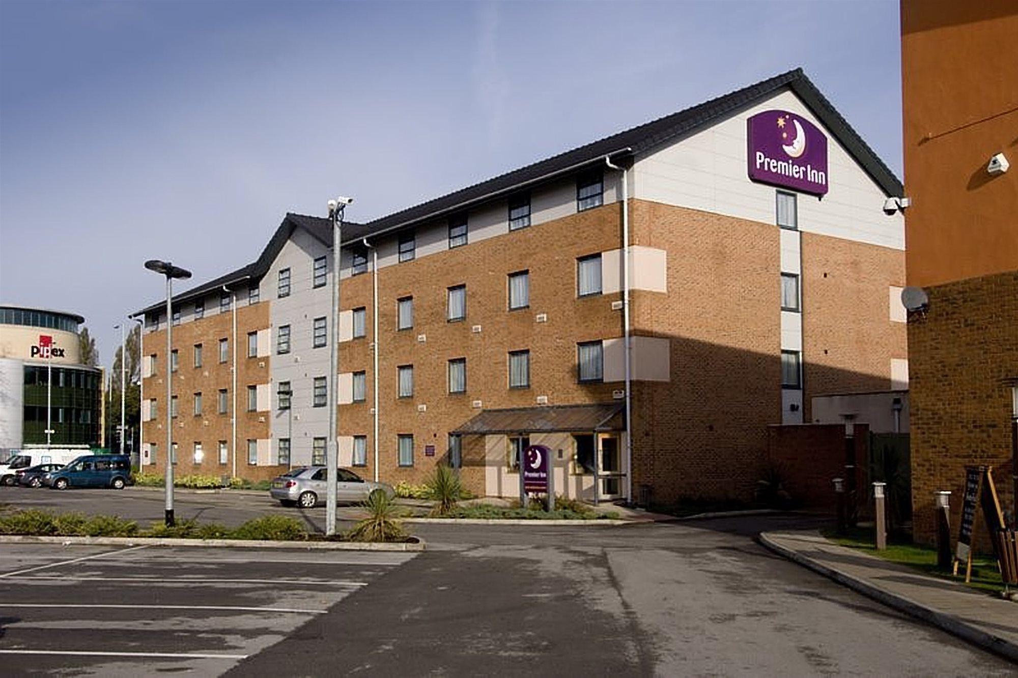 Premier Inn Manchester West Didsbury Exterior foto