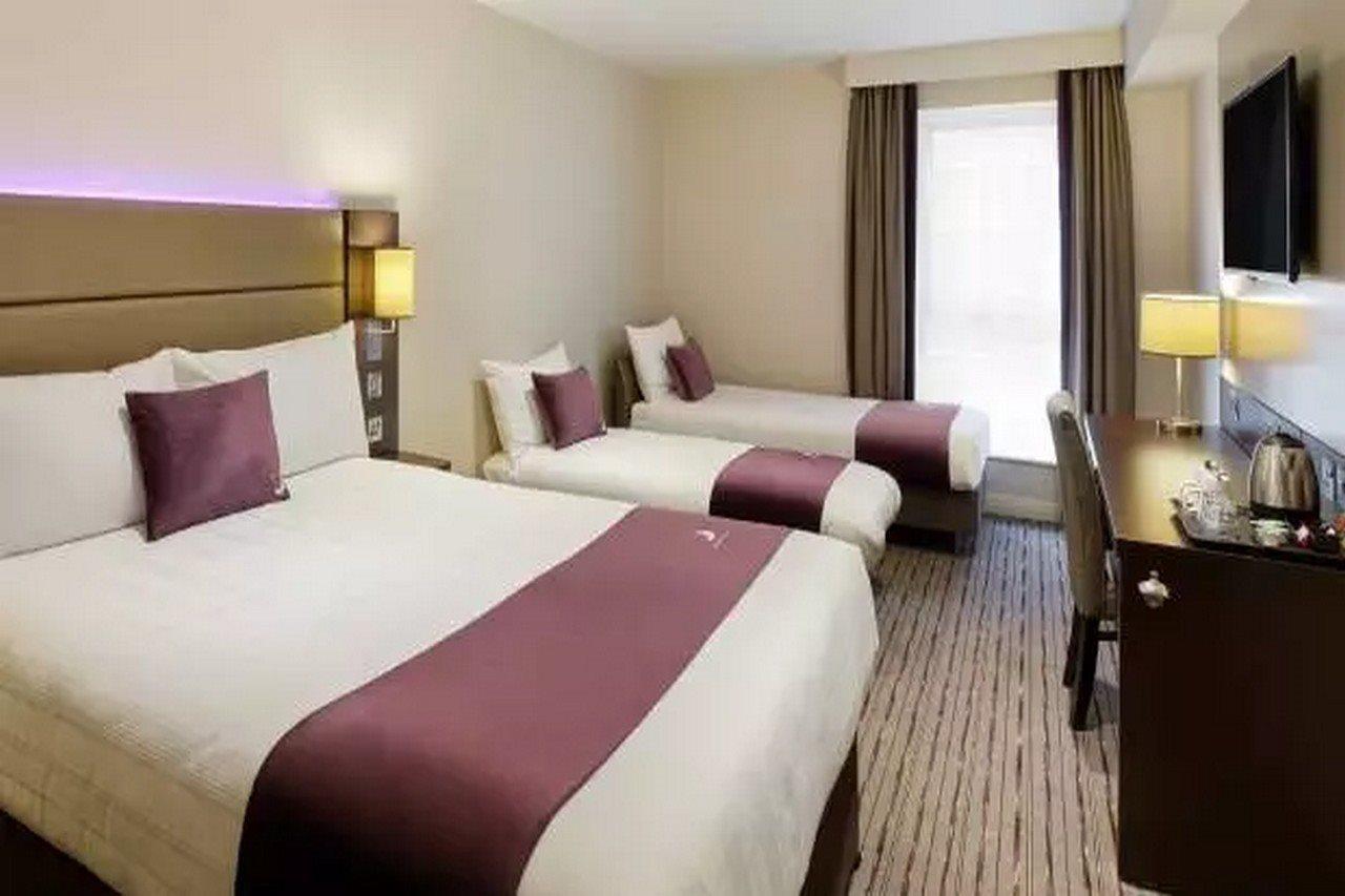Premier Inn Manchester West Didsbury Exterior foto